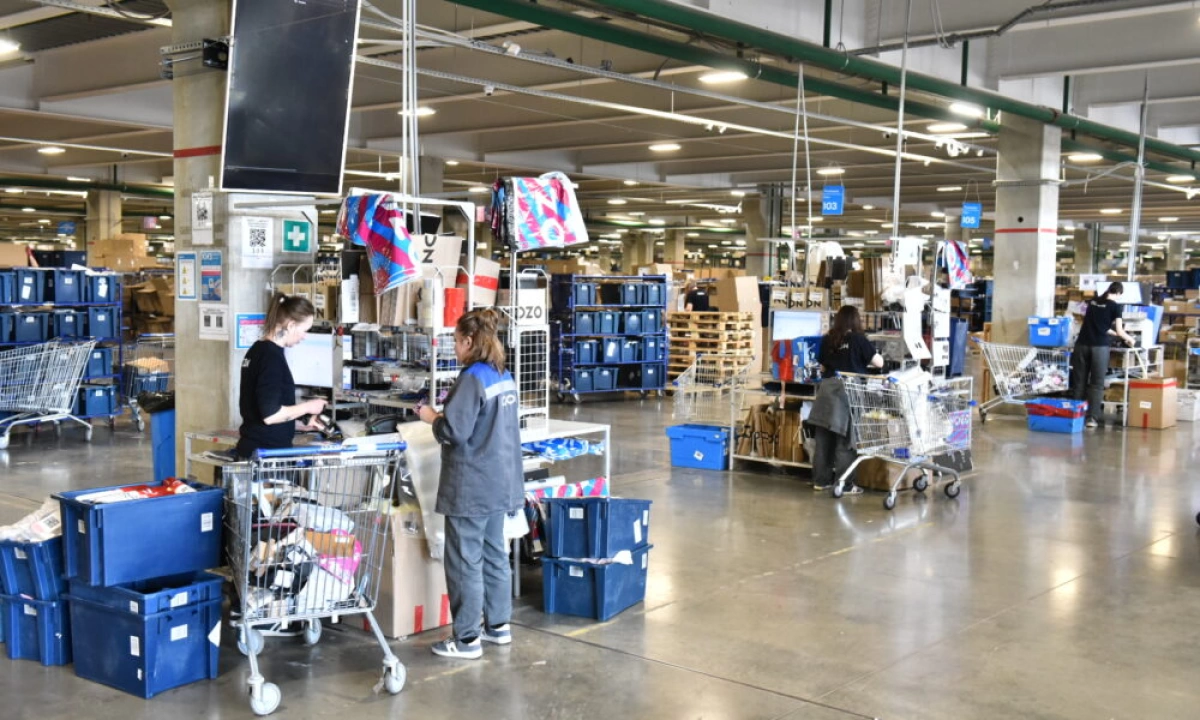 Ярославский губернатор принял участие в пуске третьей и четвертой очередей логистического комплекса Ярославский губернатор принял участие в пуске третьей и четвертой очередей логистического комплекса