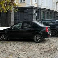 В Ярославле воссозданный участок булыжной мостовой стал парковкой