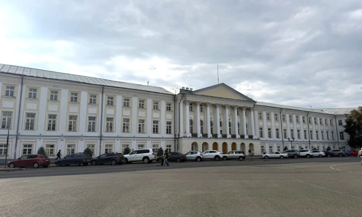 Инвесторы начали противоаварийные работы в историческом флигеле в центре Ярославля&nbsp;
