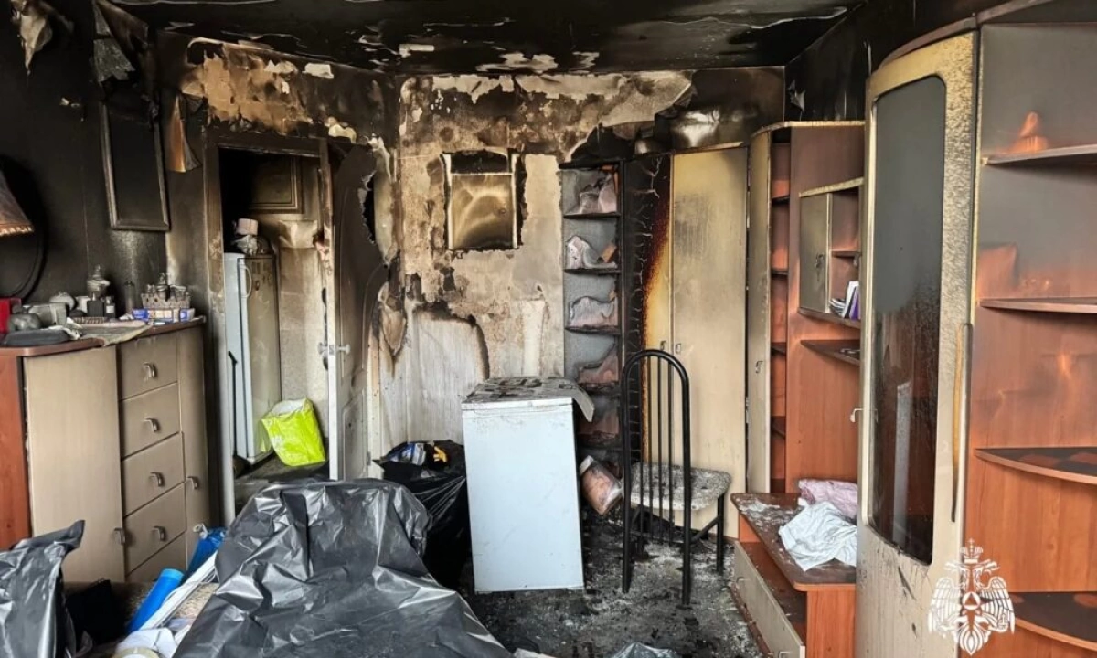 В Ярославле из-за неисправного холодильника сгорела квартира в многоэтажке
