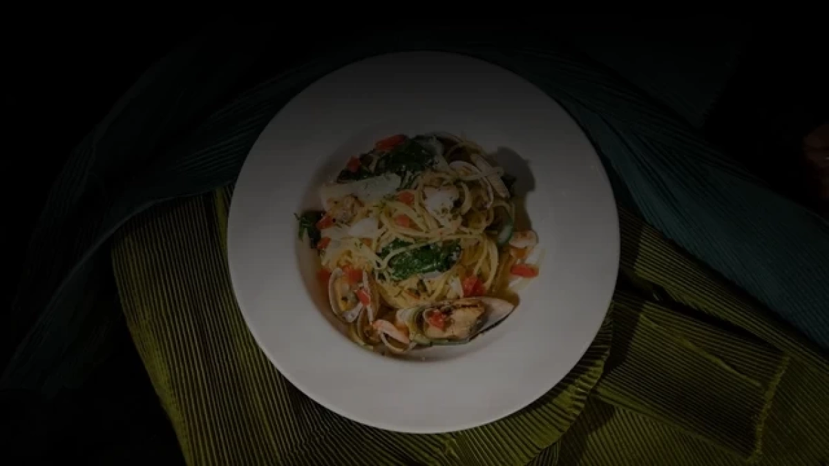 «Локомотив» заключил новые контракты с двумя игроками «Локомотив» заключил новые контракты с двумя игроками