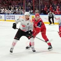 &laquo;Локомотив&raquo; проиграл &laquo;Авангарду&raquo; второй матч полуфинальной серии