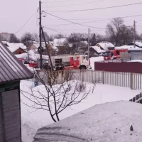 В Ярославле пожарные эвакуировали из горящего дома трех человек