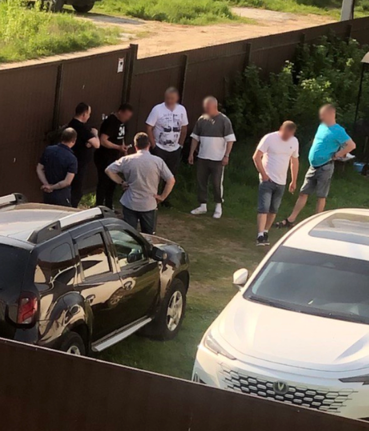 Суд выигран, но тишины нет: в ярославском ДНП продолжают сдавать дом под шумные вечеринки