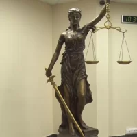 В Угличском кремле нашли нарушения при благоустройстве