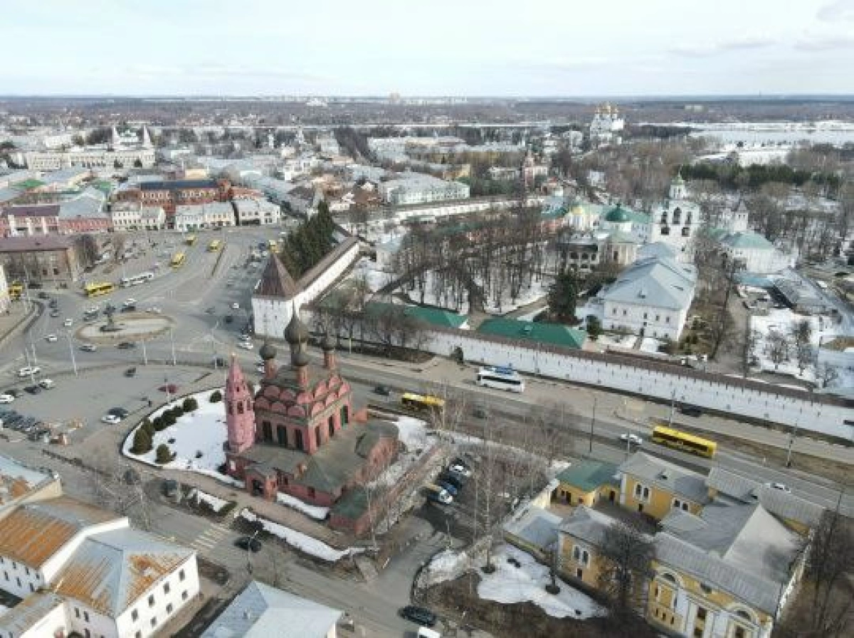 В центре Ярославля словесный конфликт водителей обернулся уголовным делом