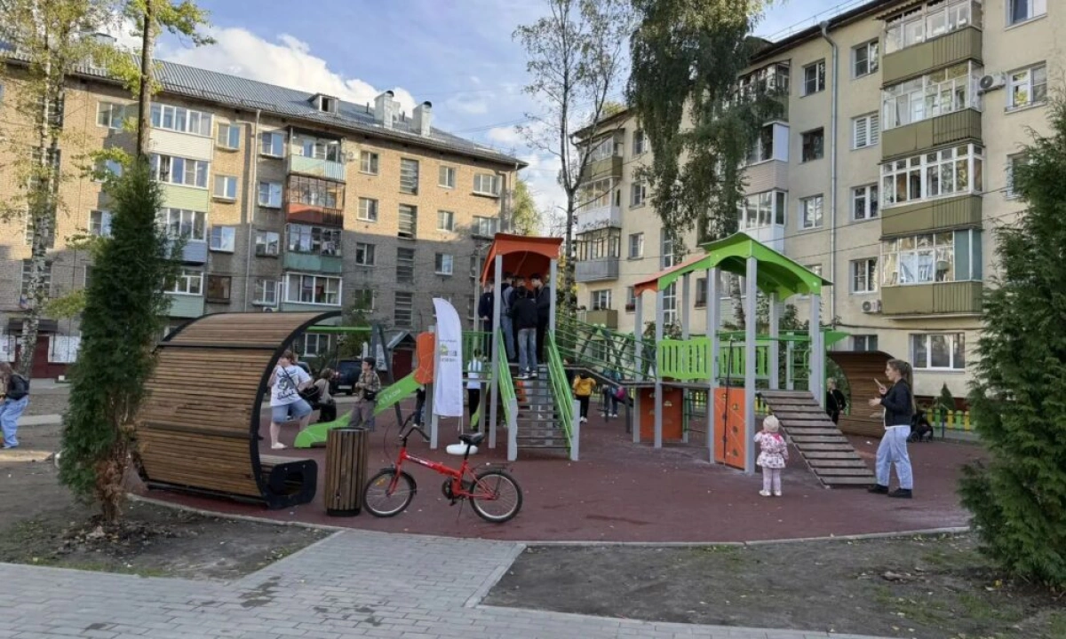 Благоустройство девяти дворов в Ярославле проведут опережающими темпами Благоустройство девяти дворов в Ярославле проведут опережающими темпами
