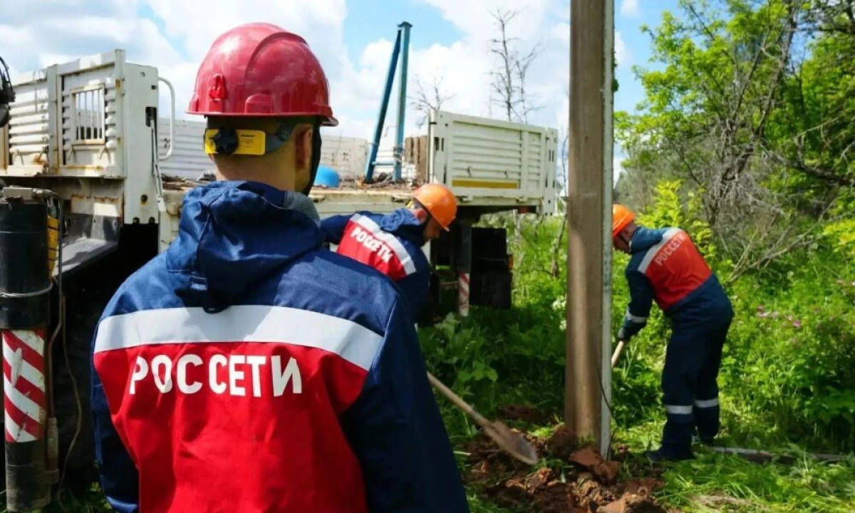 Энергетики обновляют электрические сети для 20 тысяч переславцев Энергетики обновляют электрические сети для 20 тысяч переславцев