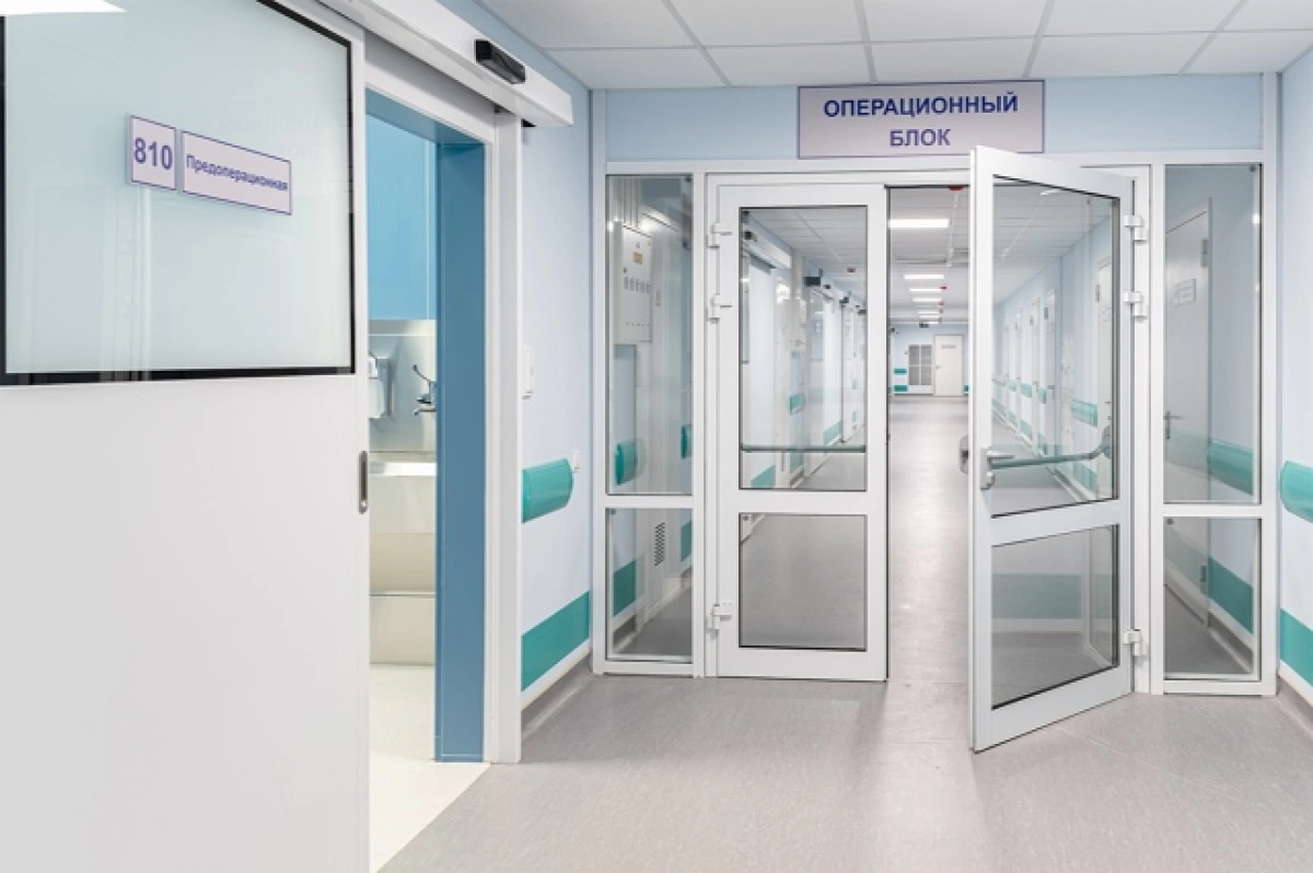 В Ярославле хирурги-онкологи удалили гигантскую опухоль весом в 20 килограммов В Ярославле хирурги-онкологи удалили гигантскую опухоль весом в 20 килограммов