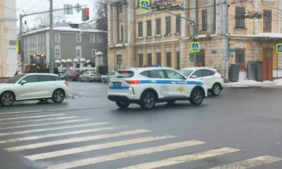 В ярославской многоэтажке жилец угрожал электрику страйкбольным пистолетом