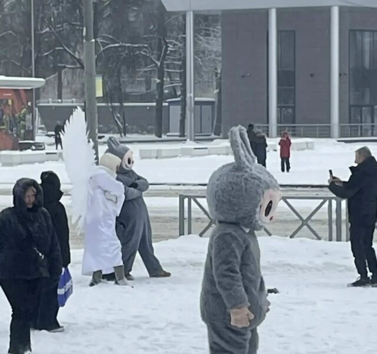 В ярославском цирке открестились от уличных ростовых кукол