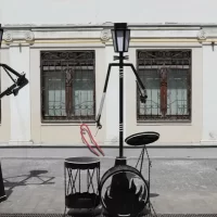 В Ярославле на пешеходной улице появились фонари-музыканты