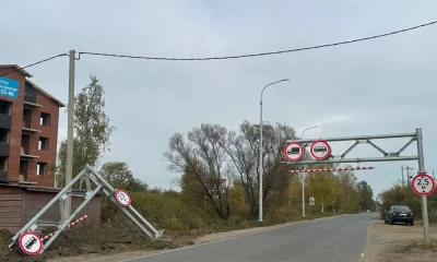 В Ярославле «Газель» сломала жесткую рамку против «объездунов» весогабарита