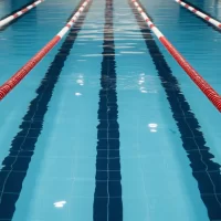 В Рыбинске посетители бассейна пожаловались на избыток хлора в воде