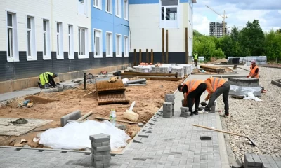 В Ярославле вышло на финишную прямую строительство модульной поликлиники