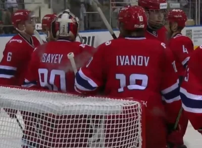 После очередного поражения Боб Хартли извинился перед вратарями «Локомотива»