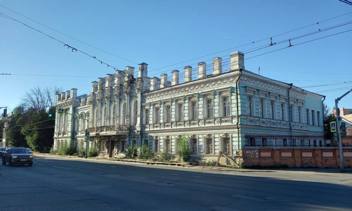 В Ярославле подан иск об изъятии дома с атлантами у собственника В Ярославле подан иск об изъятии дома с атлантами у собственника