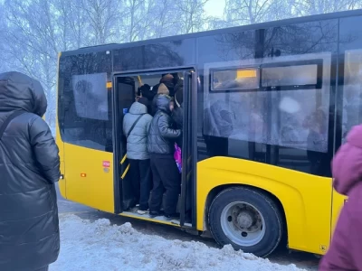 В Ярославле жители Резинотехники жалуются на давку в автобусах