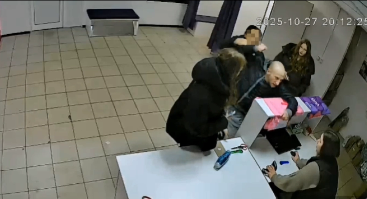 Бил в лицо: ярославца будут судить за нападение на сотрудницу пункта выдачи заказов