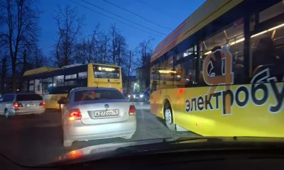 В Ярославле водитель пожаловался на транспортный хаос у Юбилейного парка