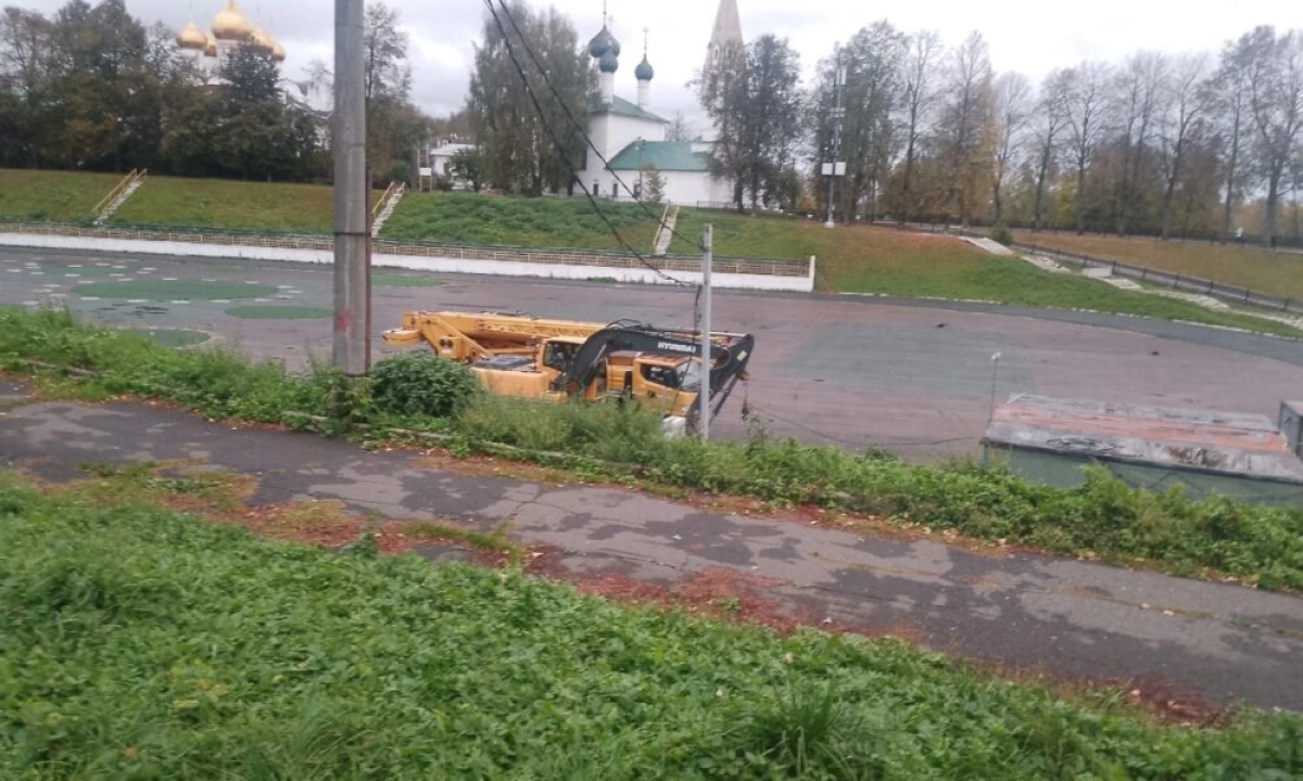 В Ярославле началась реконструкция стадиона «Спартаковец» В Ярославле началась реконструкция стадиона «Спартаковец»