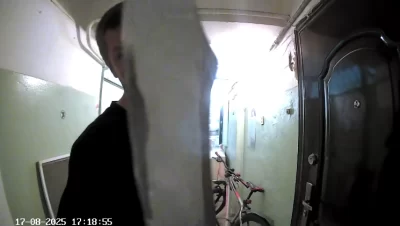 Мужчину с ножом задержали в брагинской многоэтажке