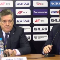 Майк Пелино пришел посмотреть за игрой ярославского &laquo;Локо&raquo;