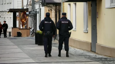 &laquo;Подержал пивную банку товарища&raquo;: ярославец схлопотал штраф на улице Кирова