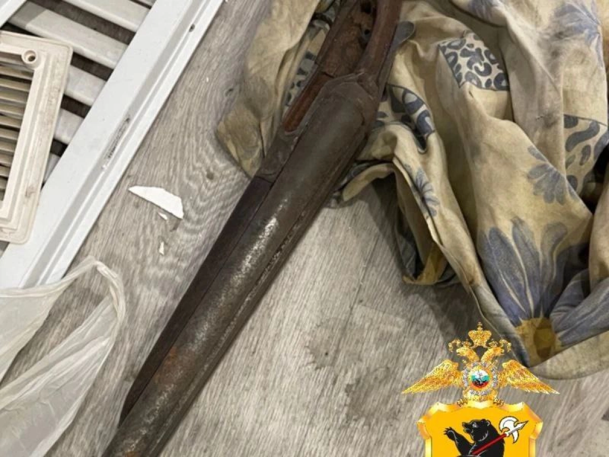 В историческом здании Рыбинска при ремонте нашли обрез охотничьего ружья В историческом здании Рыбинска при ремонте нашли обрез охотничьего ружья