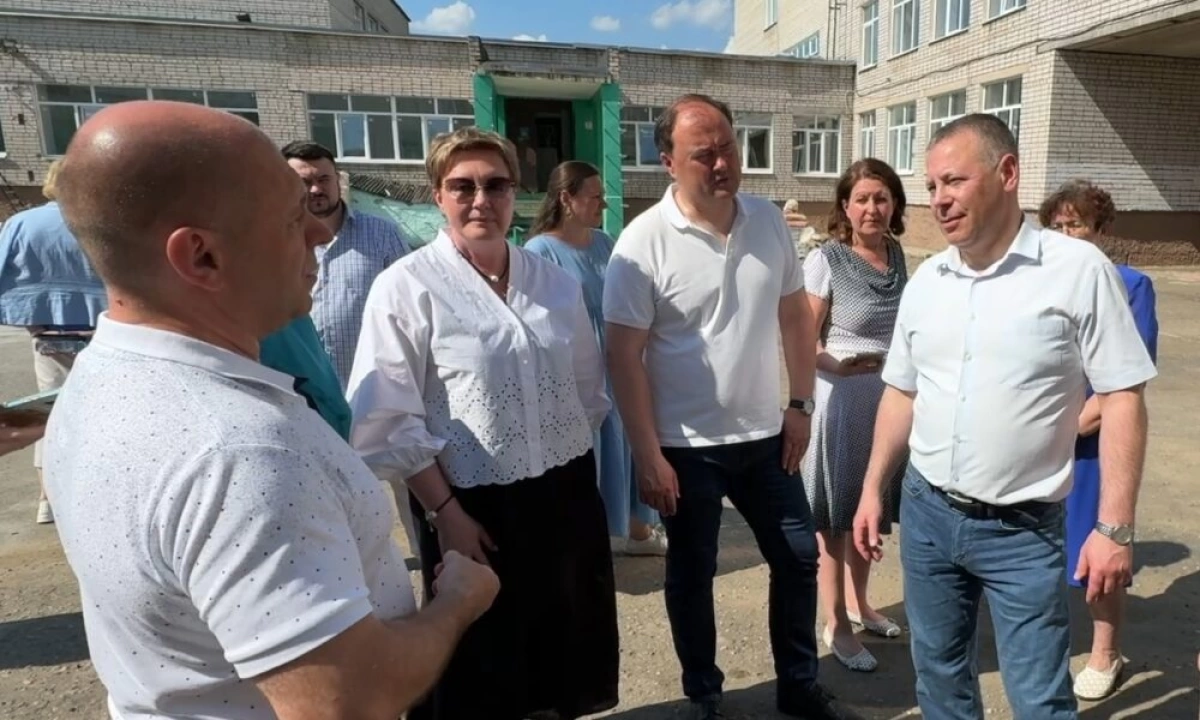 Школу в Новом Некоузе ремонтируют по нацпроекту «Молодежь и дети» Школу в Новом Некоузе ремонтируют по нацпроекту «Молодежь и дети»