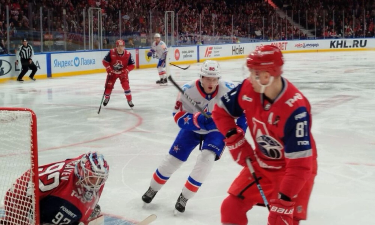 «Локомотив» на своем льду обыграл петербургский СКА