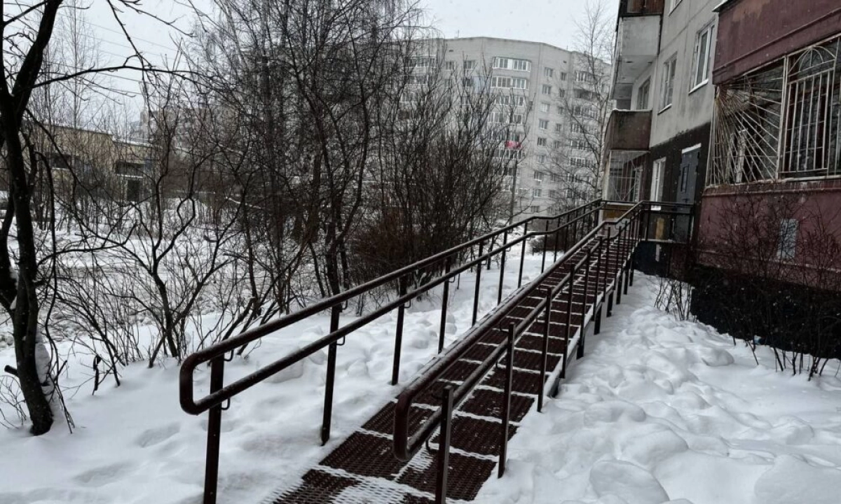 Для оказавшейся в плену своей квартиры ярославны сделали пандус