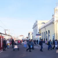 В Ярославле поздравили 100-тысячного пассажира городской электрички