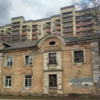 Главный архитектор Ярославля назвал нехватку парковок в новостройках проблемой жильцов