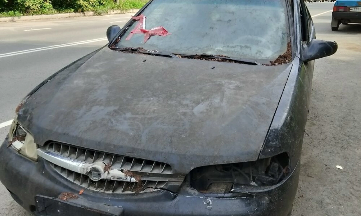 Мэру Ярославля напомнили про автохлам на дорогах и во дворах Мэру Ярославля напомнили про автохлам на дорогах и во дворах