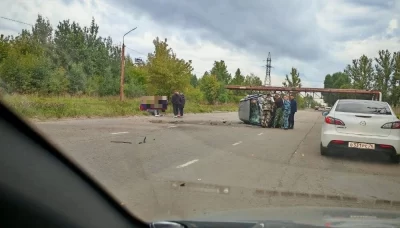 В Ярославле в ДТП с опрокинувшейся иномаркой пострадала маленькая девочка