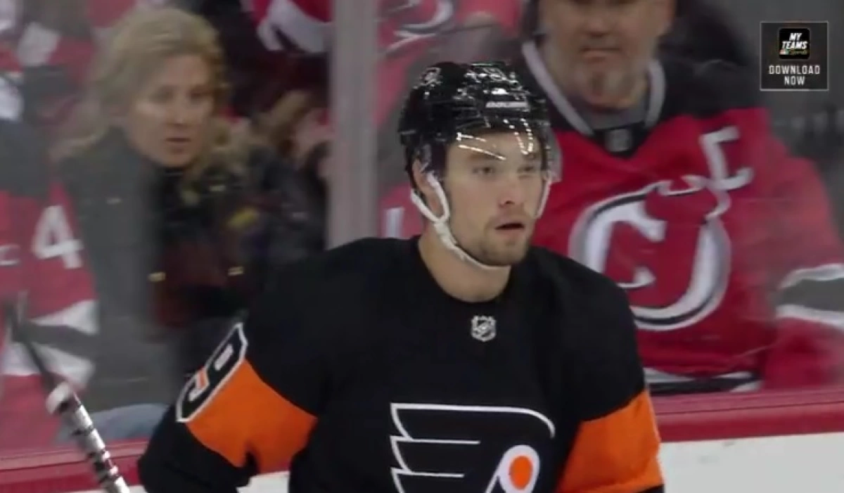 Ярославец Иван Проворов забил свой второй гол в сезоне НХЛ Ярославец Иван Проворов забил свой второй гол в сезоне НХЛ