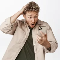 Кибермошенники предлагают посмотреть видео с ДТП, а на самом деле заражают смартфоны