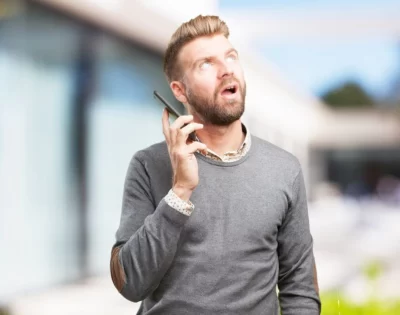 Как правильно общаться с мошенниками по телефону?